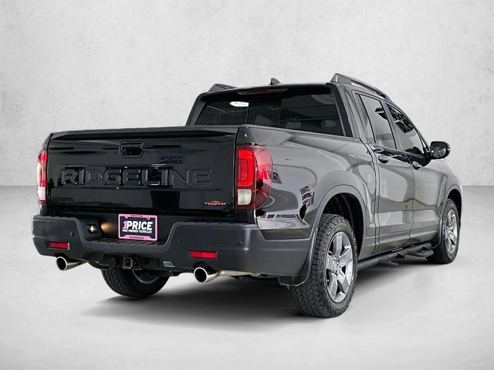 2024 Honda Ridgeline TrailSport photo 2