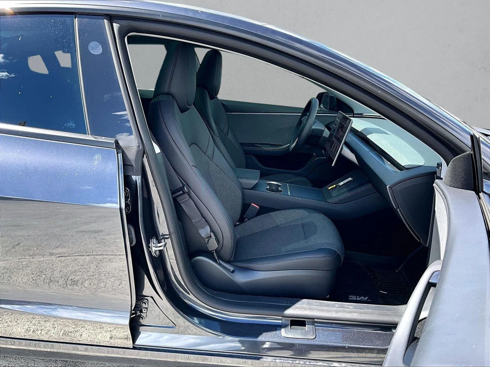 2026 Tesla Model 3 Premium photo 9