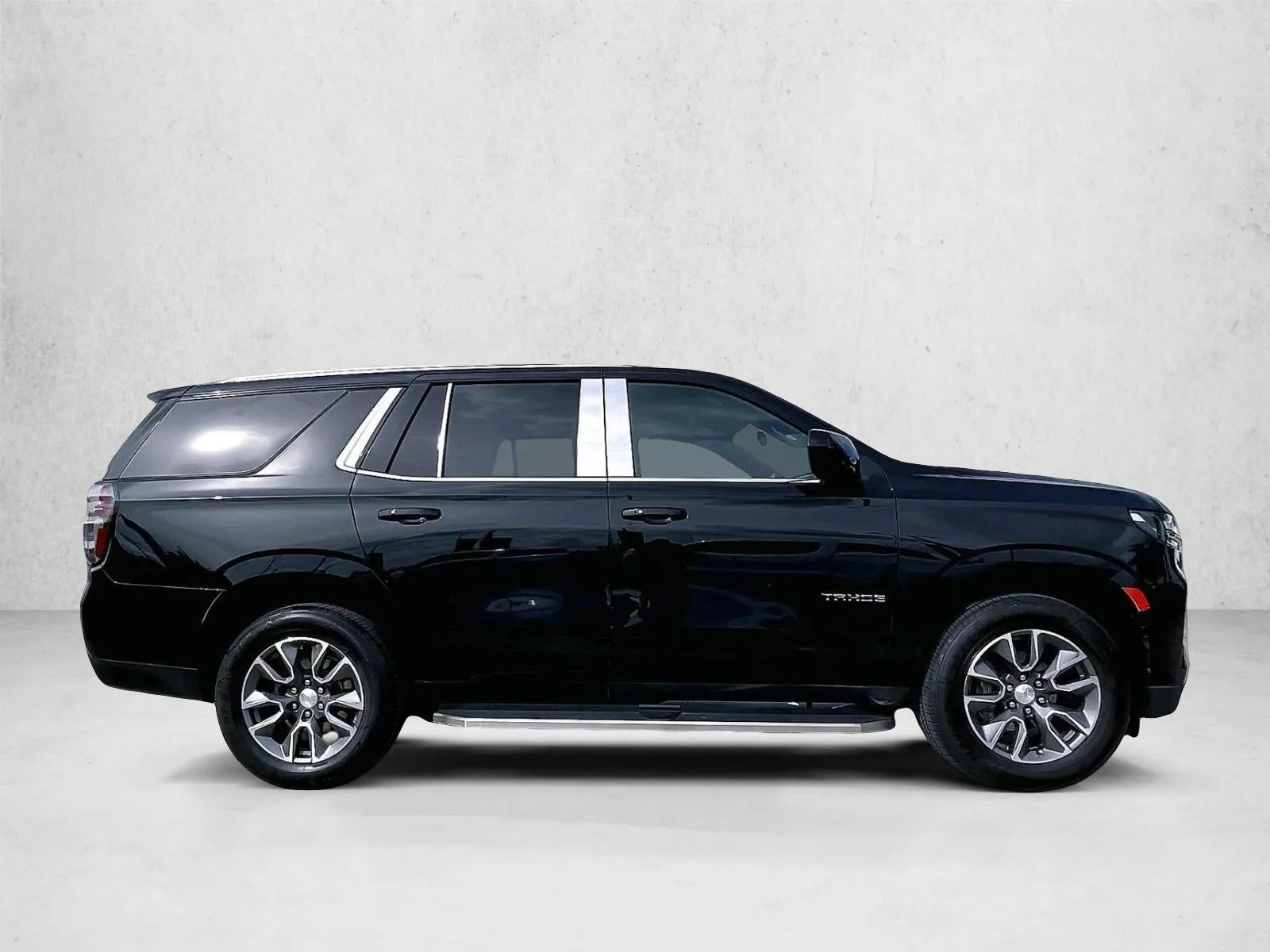 2023 Chevrolet Tahoe LS photo 5
