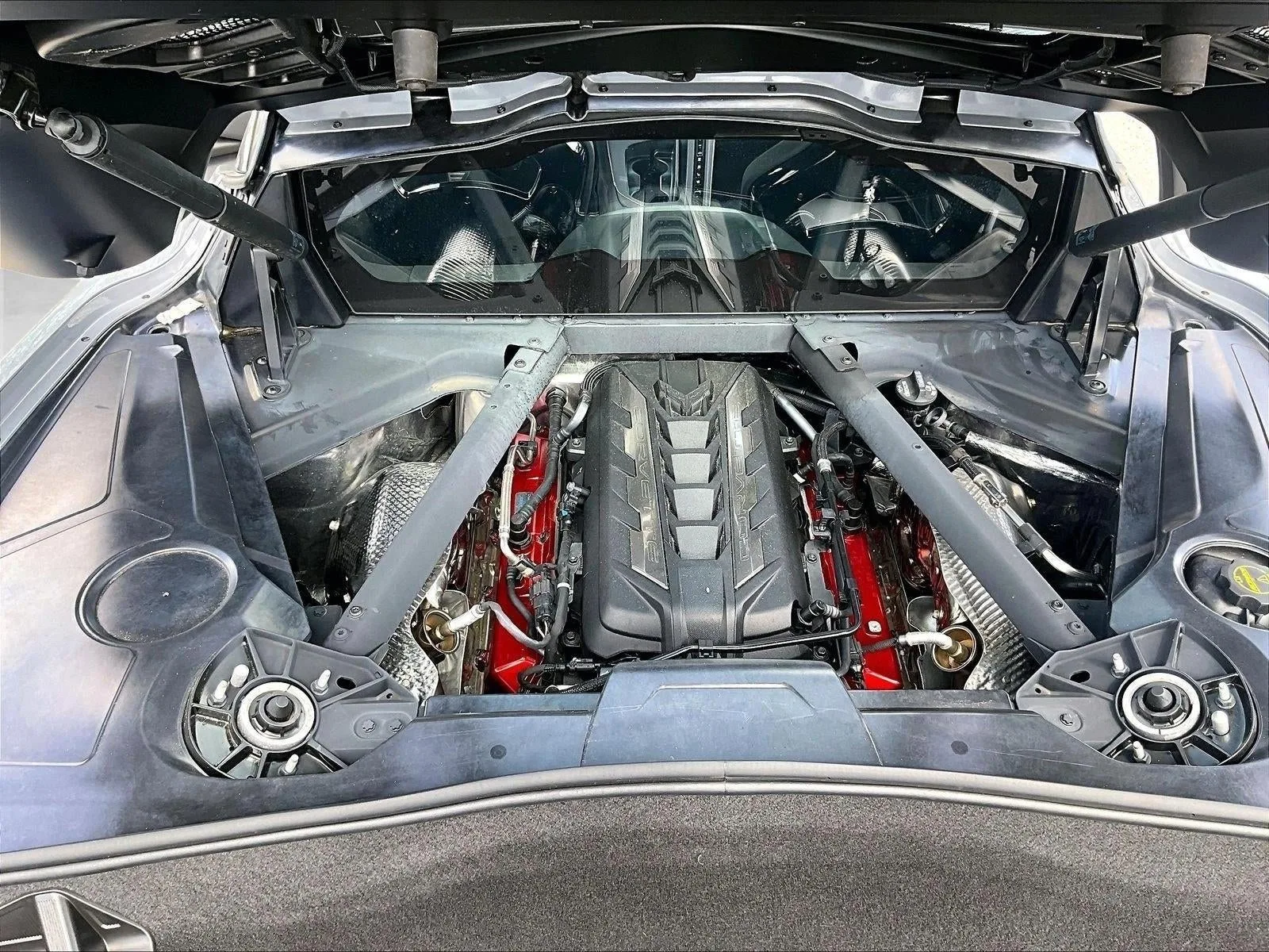 2024 Chevrolet Corvette Stingray 2LT photo 11
