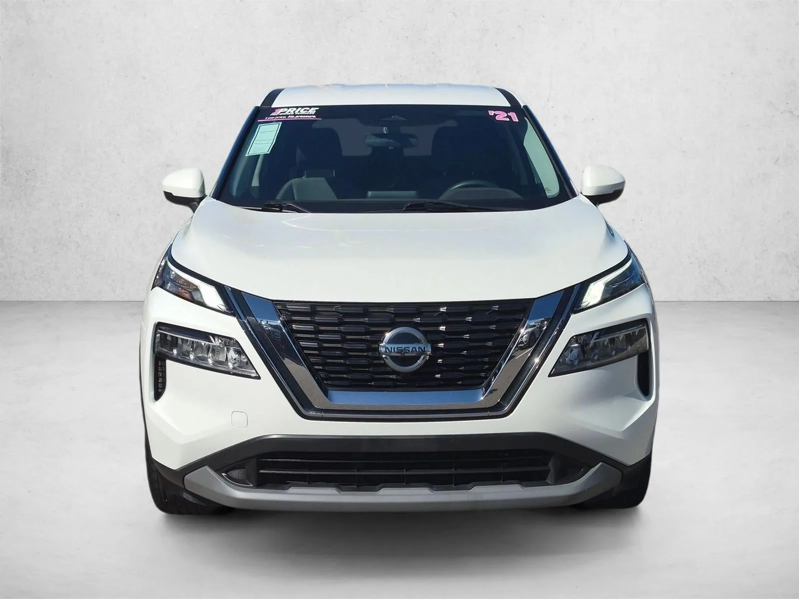 2021 Nissan Rogue FWD SV photo 2