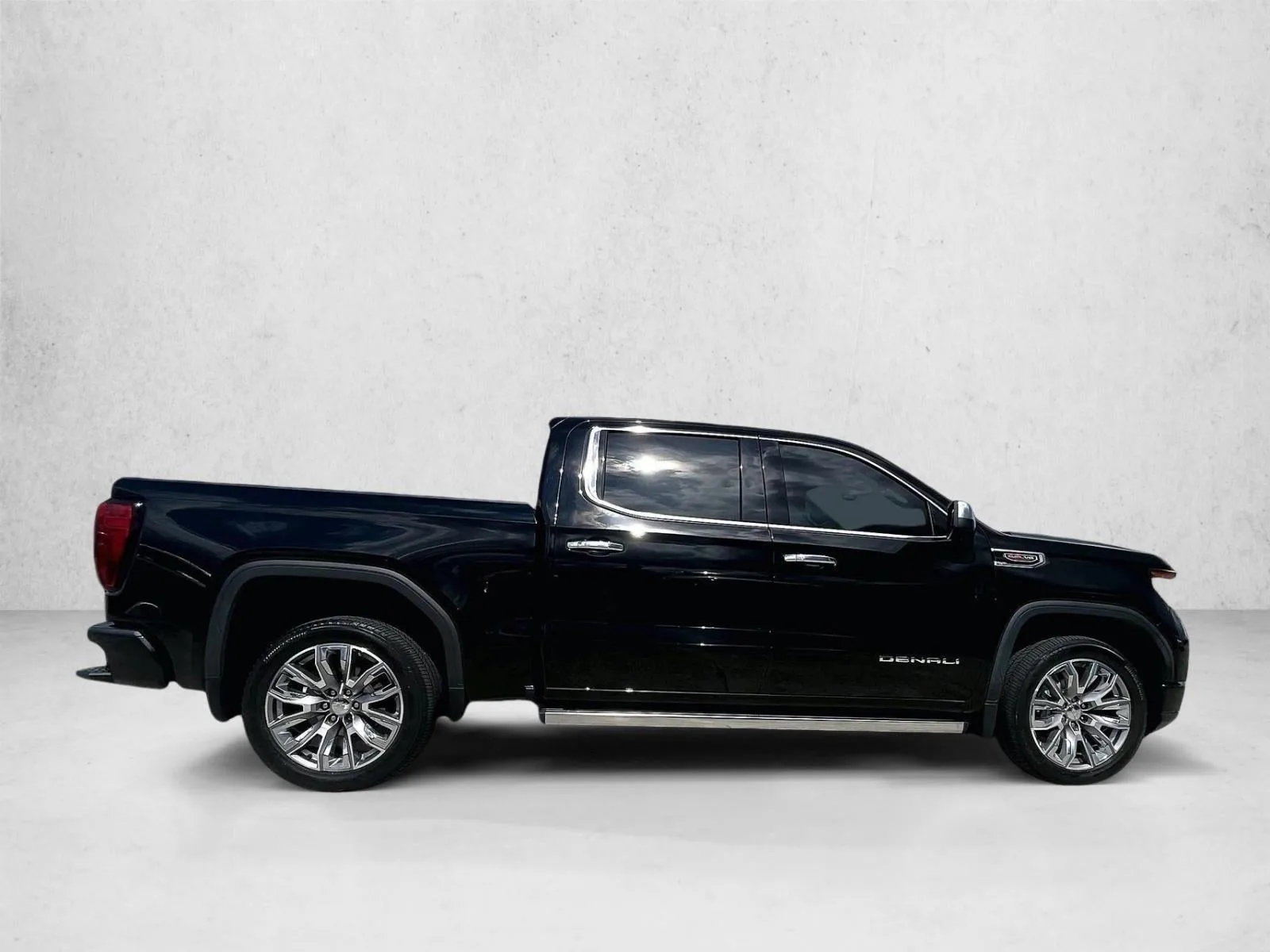 2024 GMC Sierra 1500 Denali photo 5