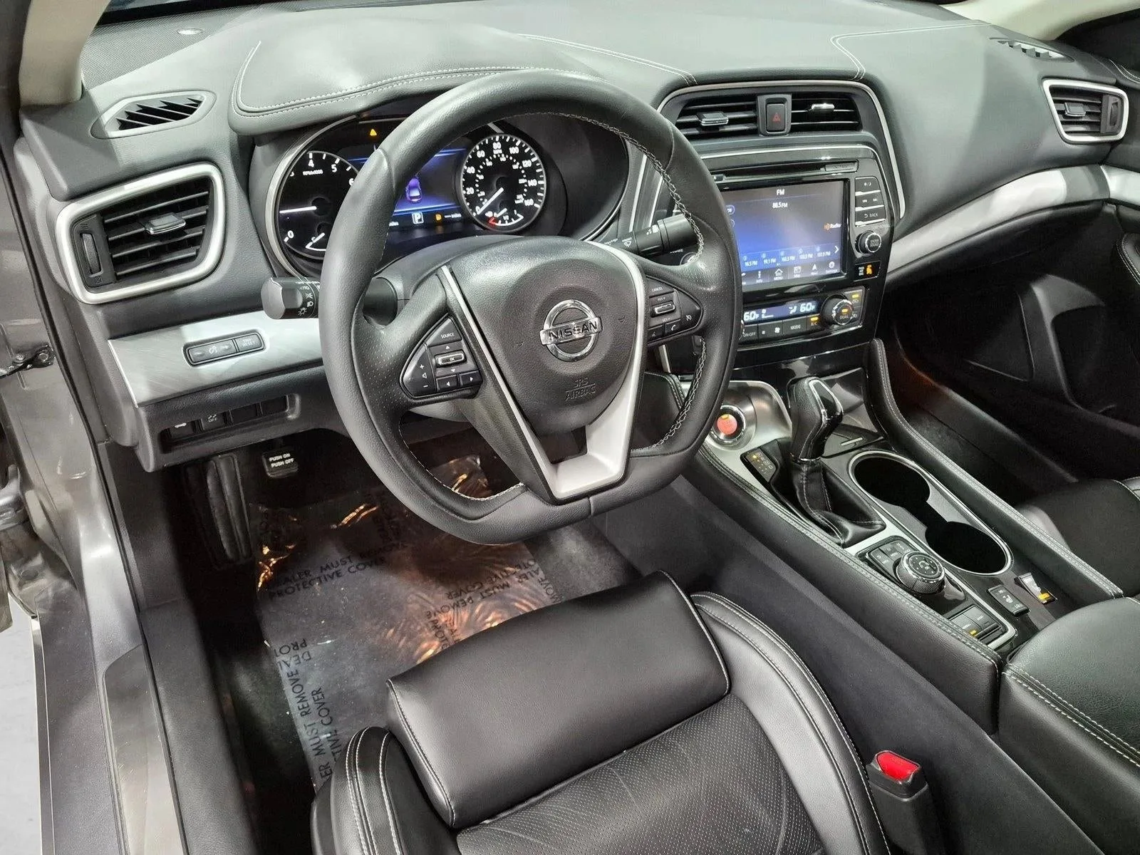 2017 Nissan Maxima SV 3.5L *Ltd Avail* photo 10