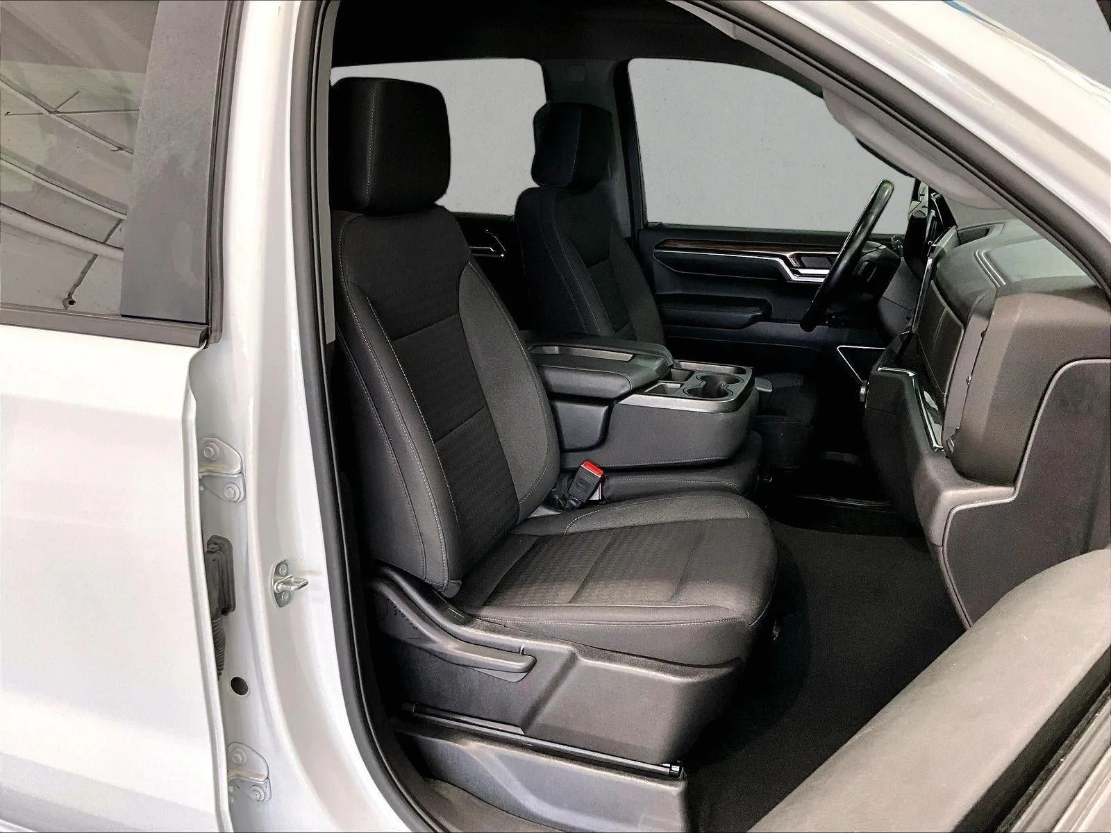 2023 Chevrolet Silverado 1500 LT photo 9