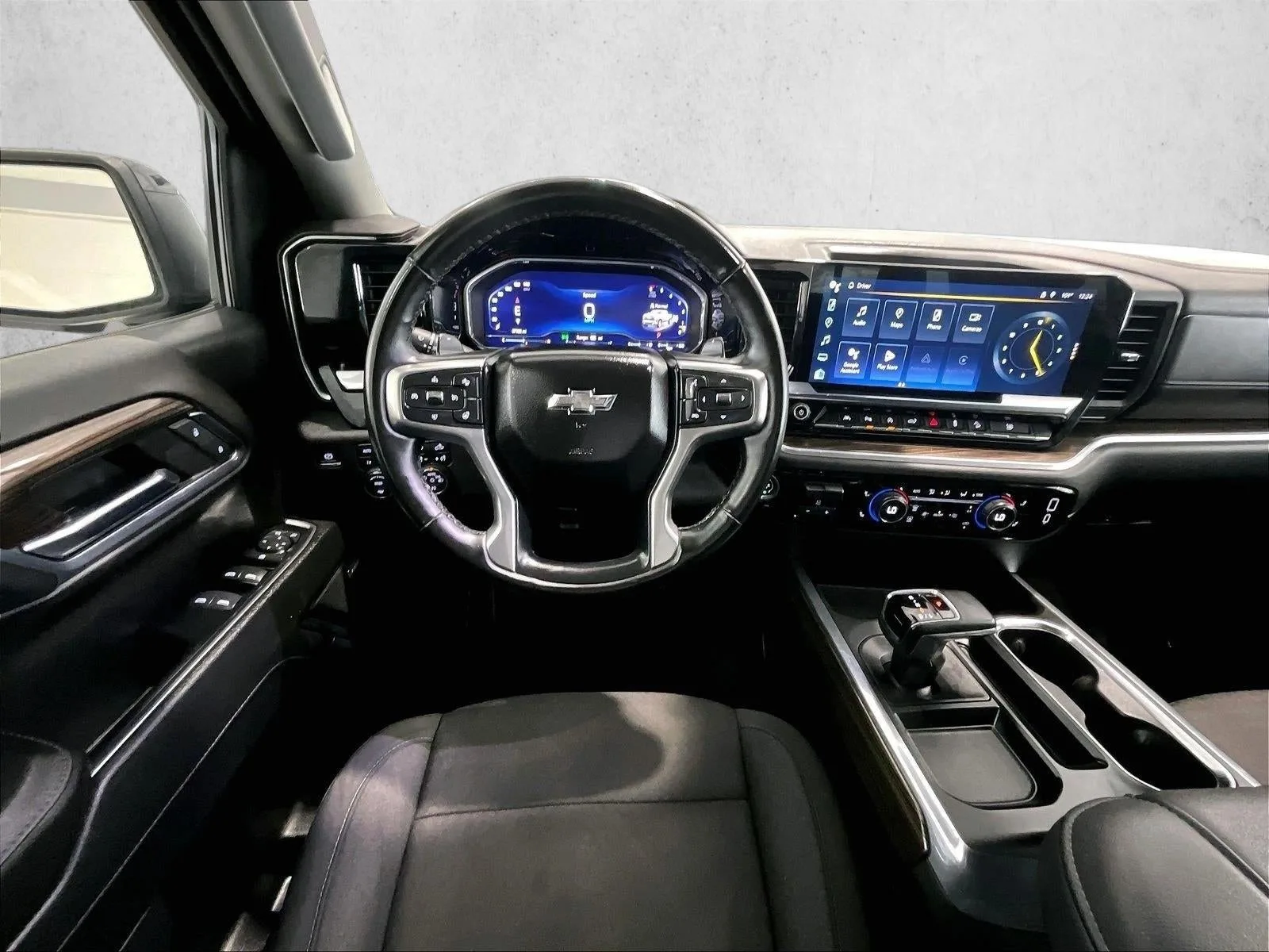 2024 Chevrolet Silverado 1500 RST photo 7