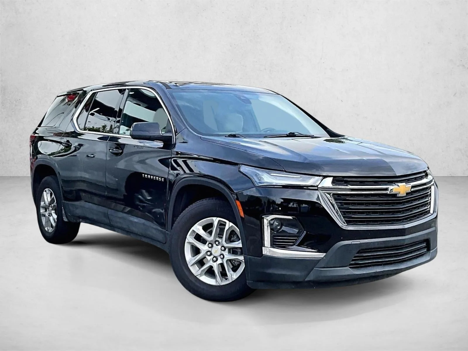 2023 Chevrolet Traverse LS photo 12