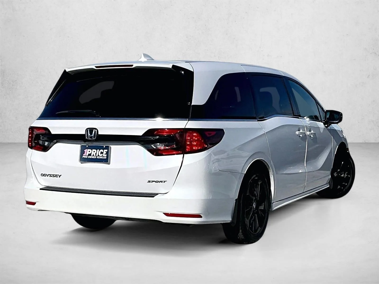 2023 Honda Odyssey Sport photo 2