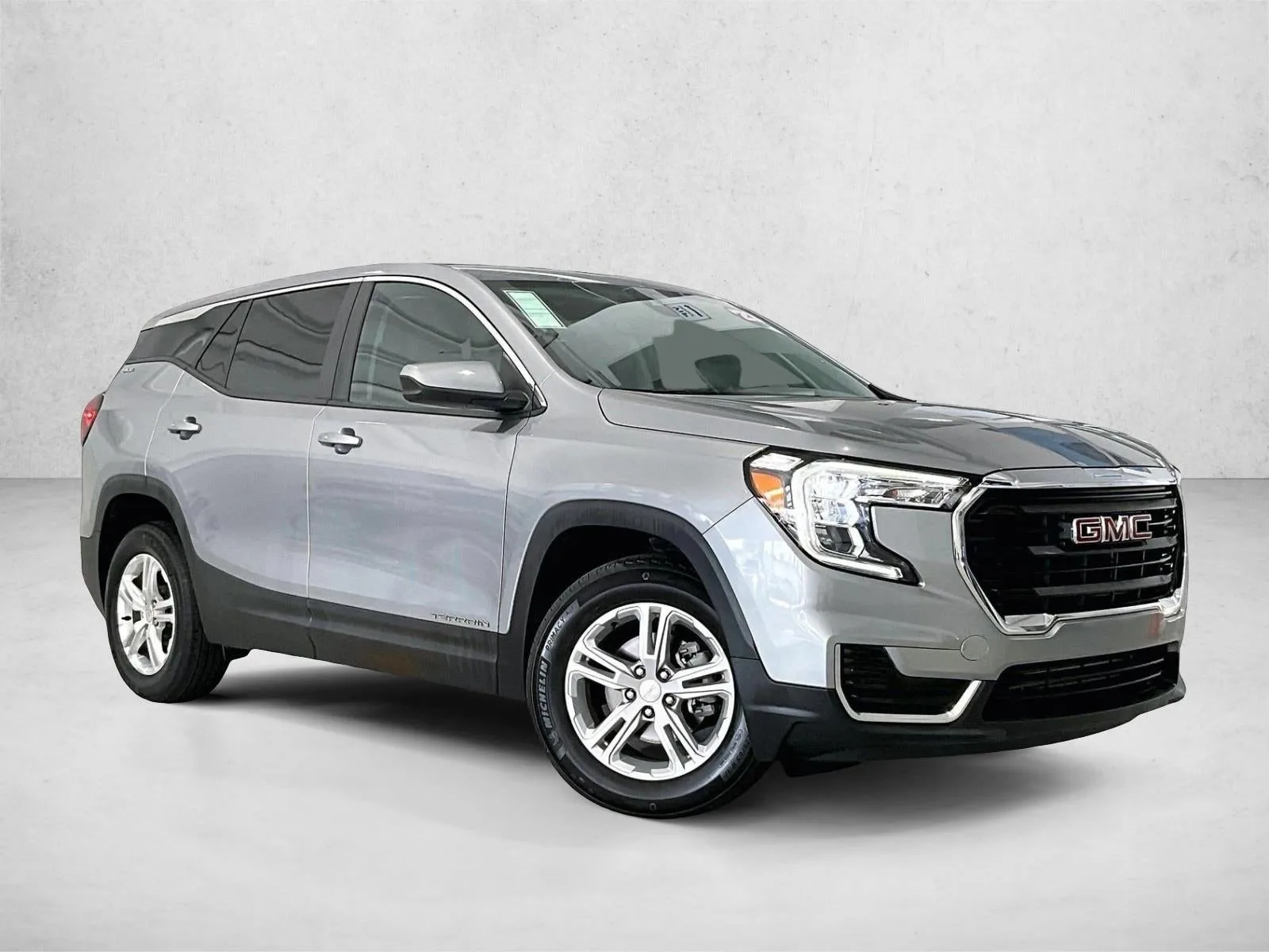 2023 GMC Terrain SLE photo 12