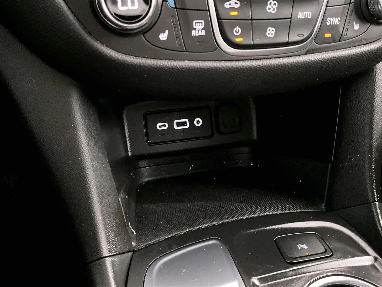 2023 Chevrolet Equinox LT photo 26