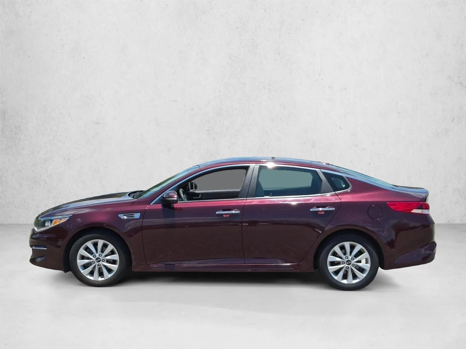 2016 Kia Optima LX photo 8