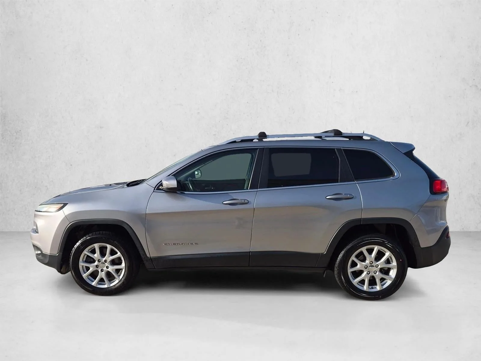 2017 Jeep Cherokee Latitude FWD photo 9