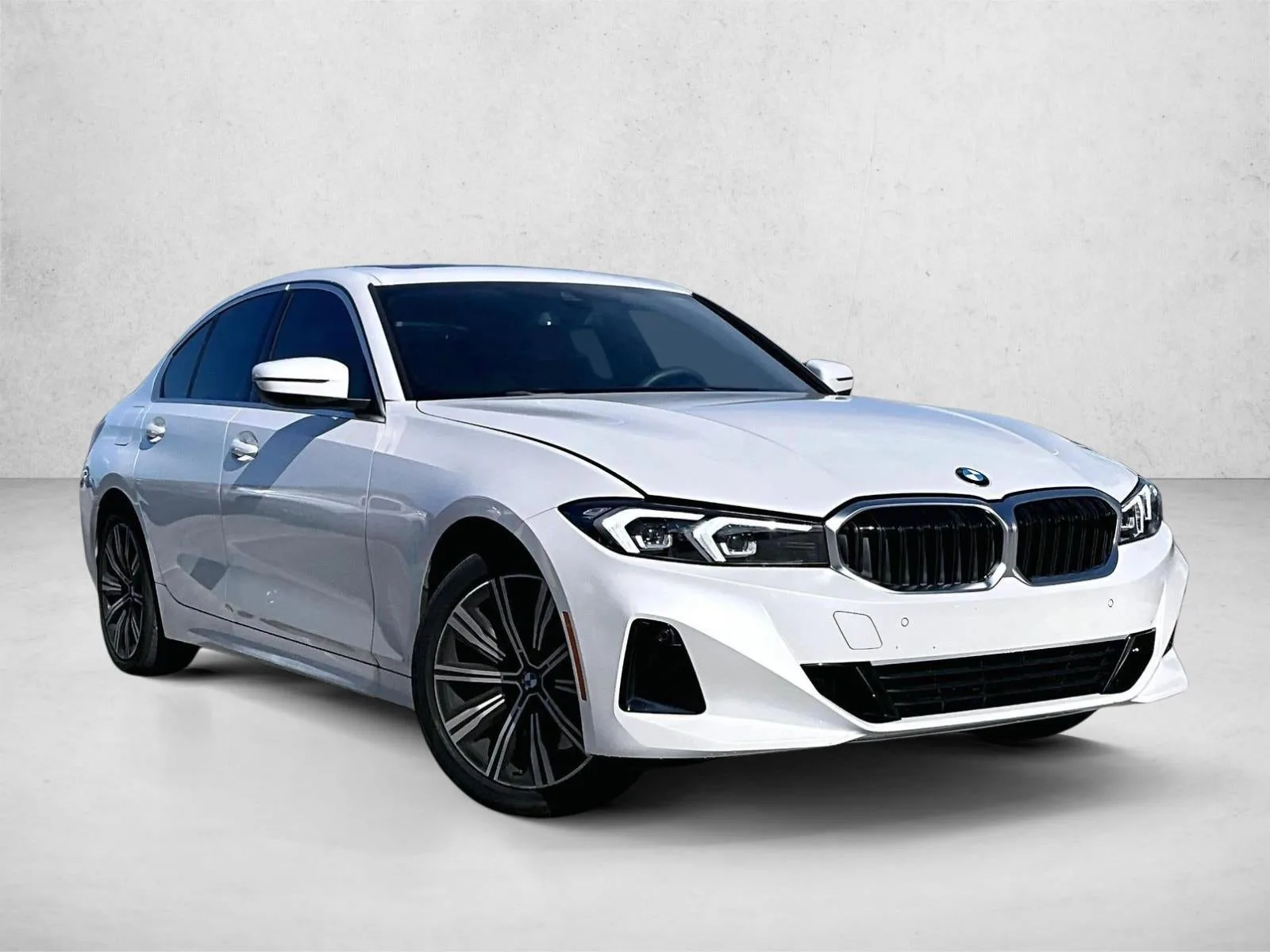 2026 BMW 330i 330i photo 12