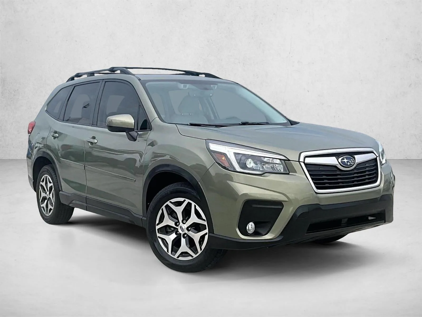2021 Subaru Forester Premium photo 12