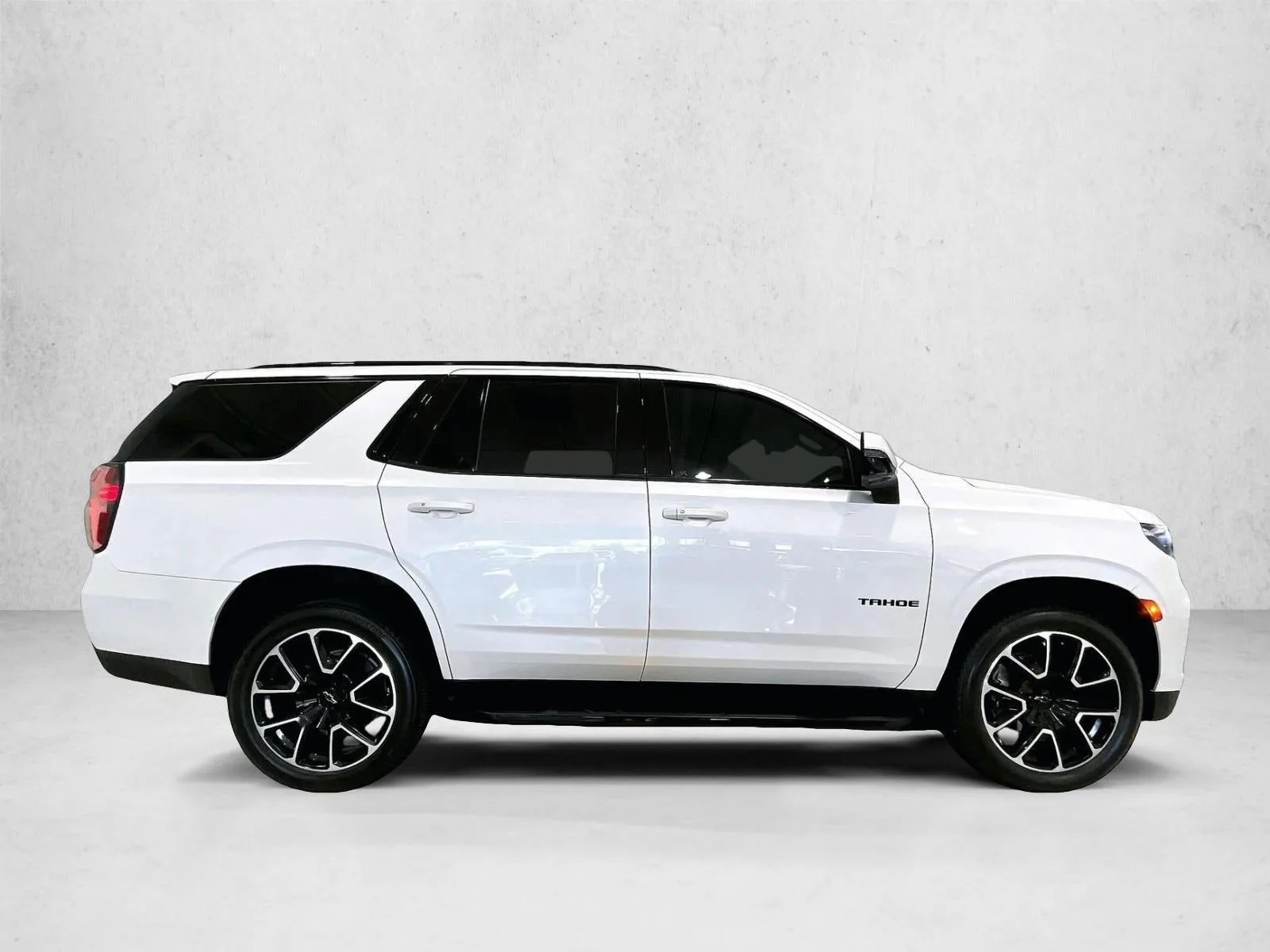 2023 Chevrolet Tahoe RST photo 5