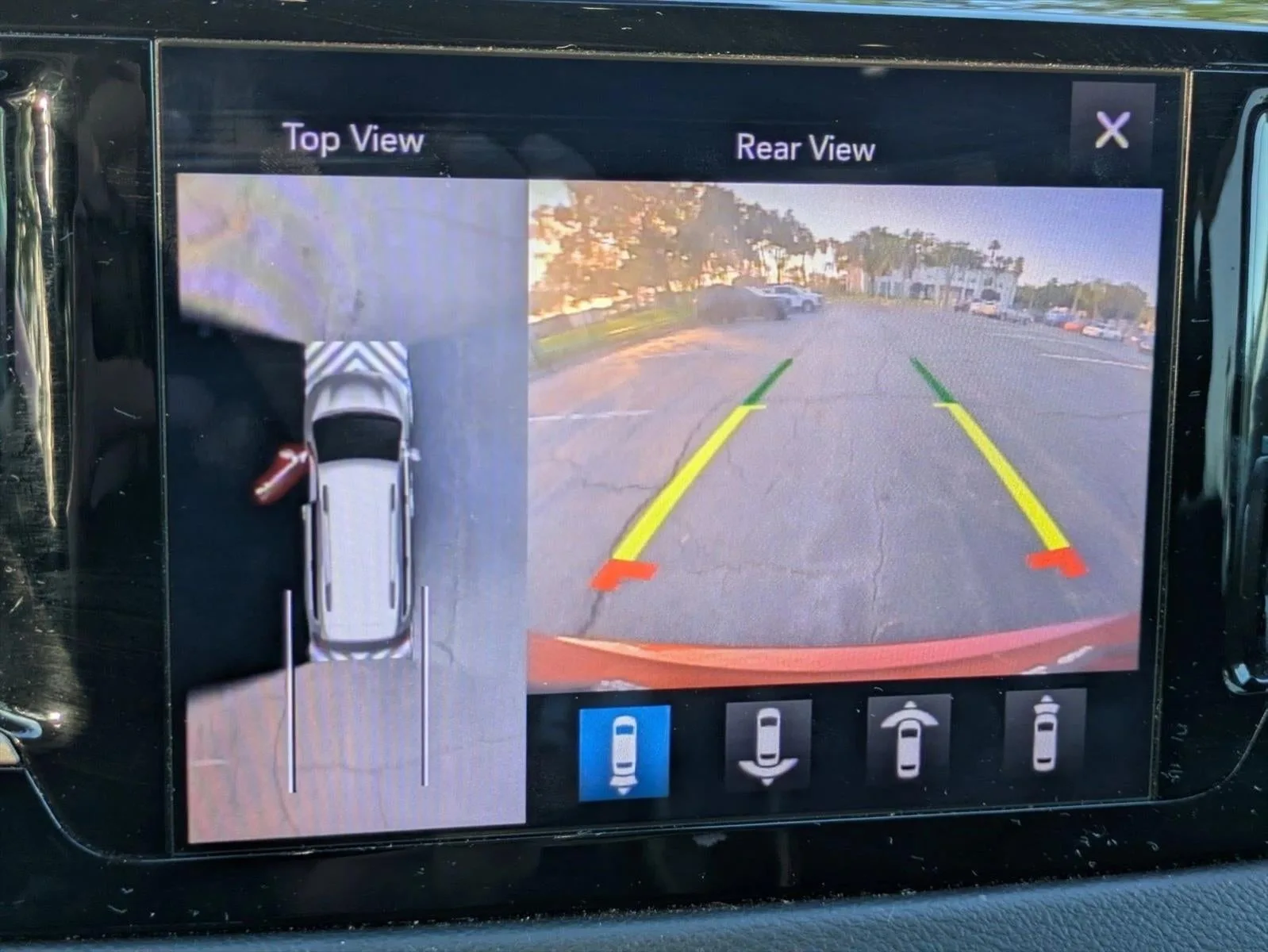2020 Chrysler Pacifica Touring L Plus FWD photo 10