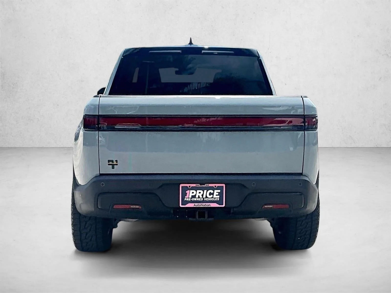 2022 RIVIAN R1T Adventure Package photo 4