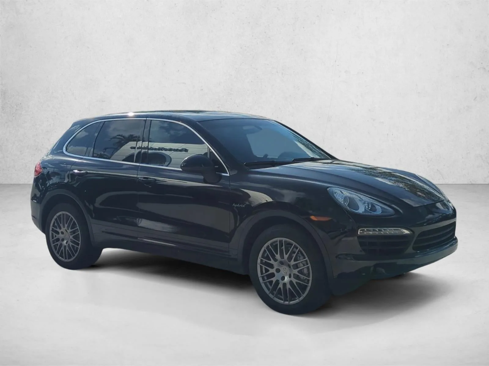 2012 Porsche Cayenne AWD 4dr S Hybrid photo 3