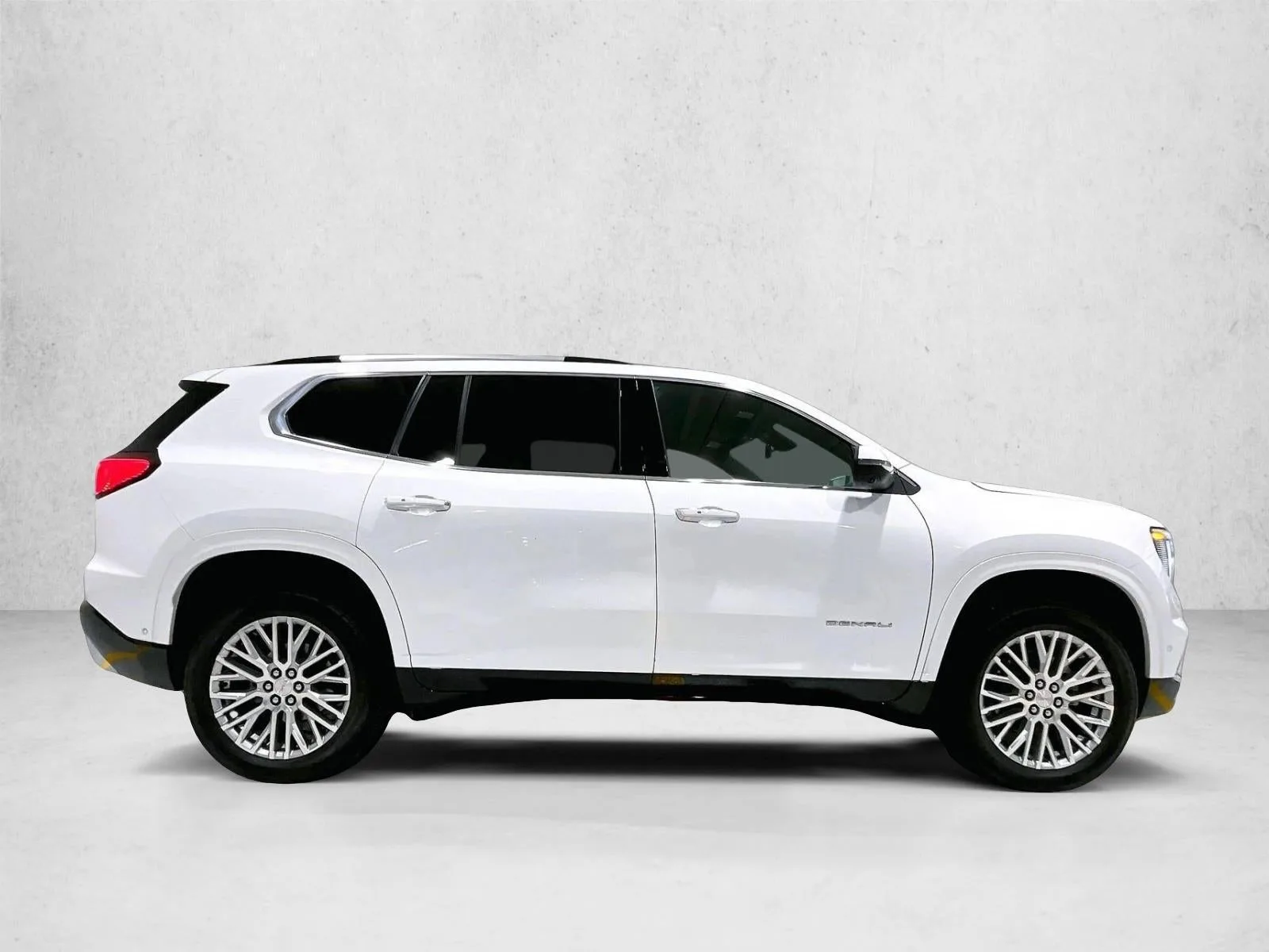 2025 GMC Acadia Denali photo 5
