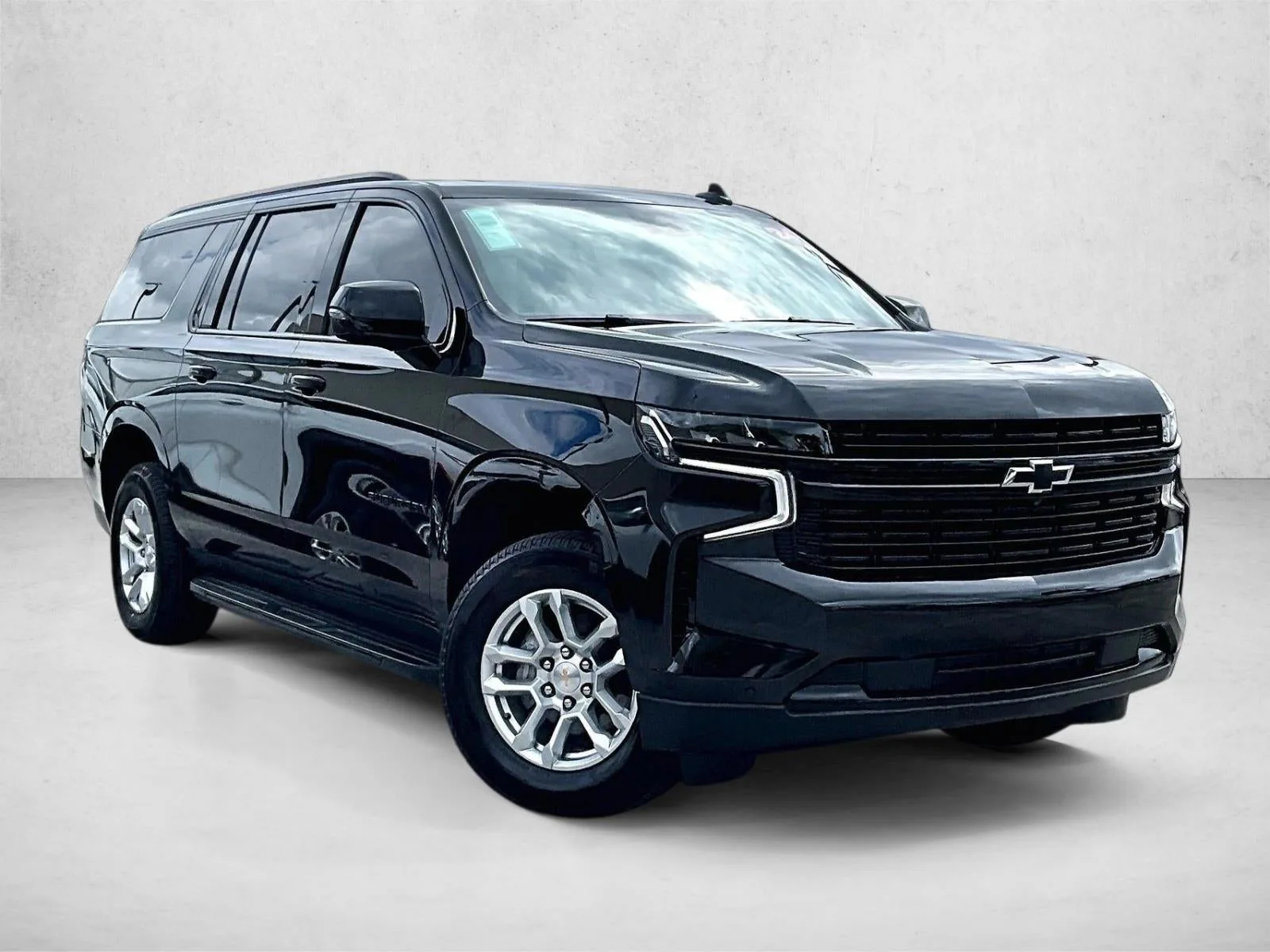 2024 Chevrolet Suburban RST photo 11