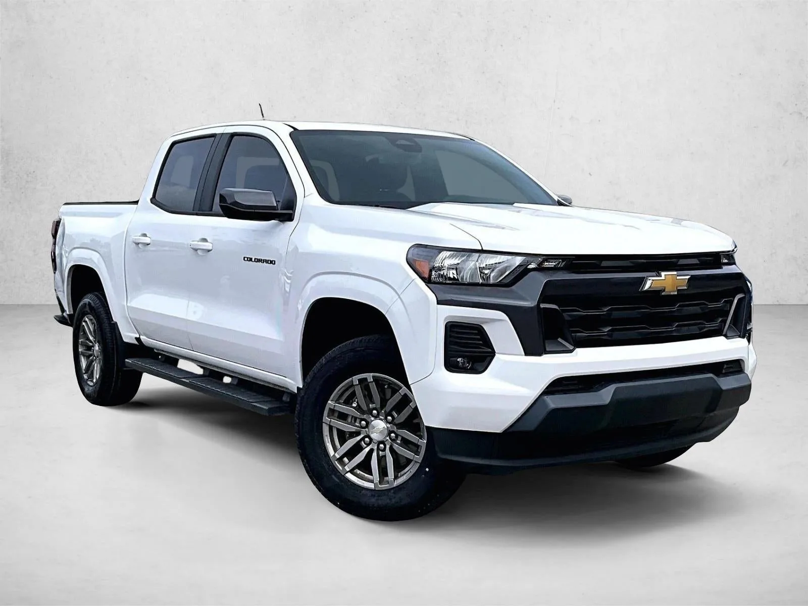 2023 Chevrolet Colorado 2WD LT photo 12