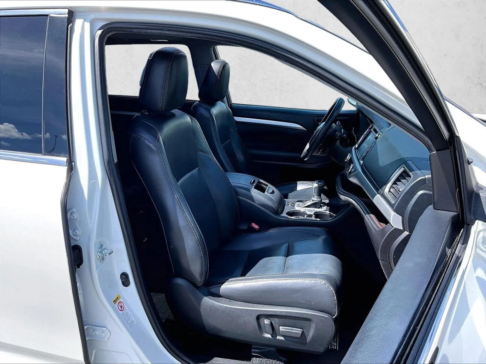 2019 Toyota Highlander XLE photo 9