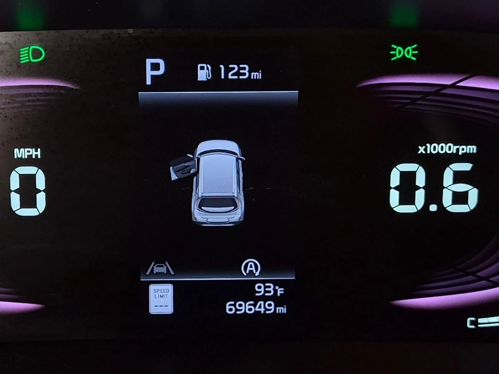 2023 Kia Soul LX IVT photo 10