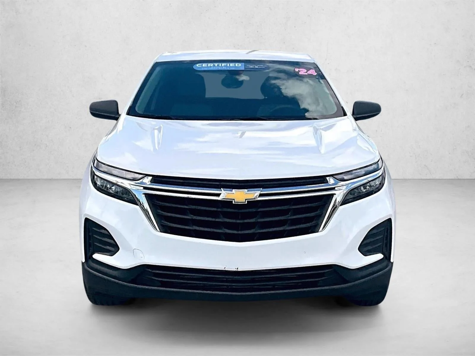 2024 Chevrolet Equinox LS photo 3