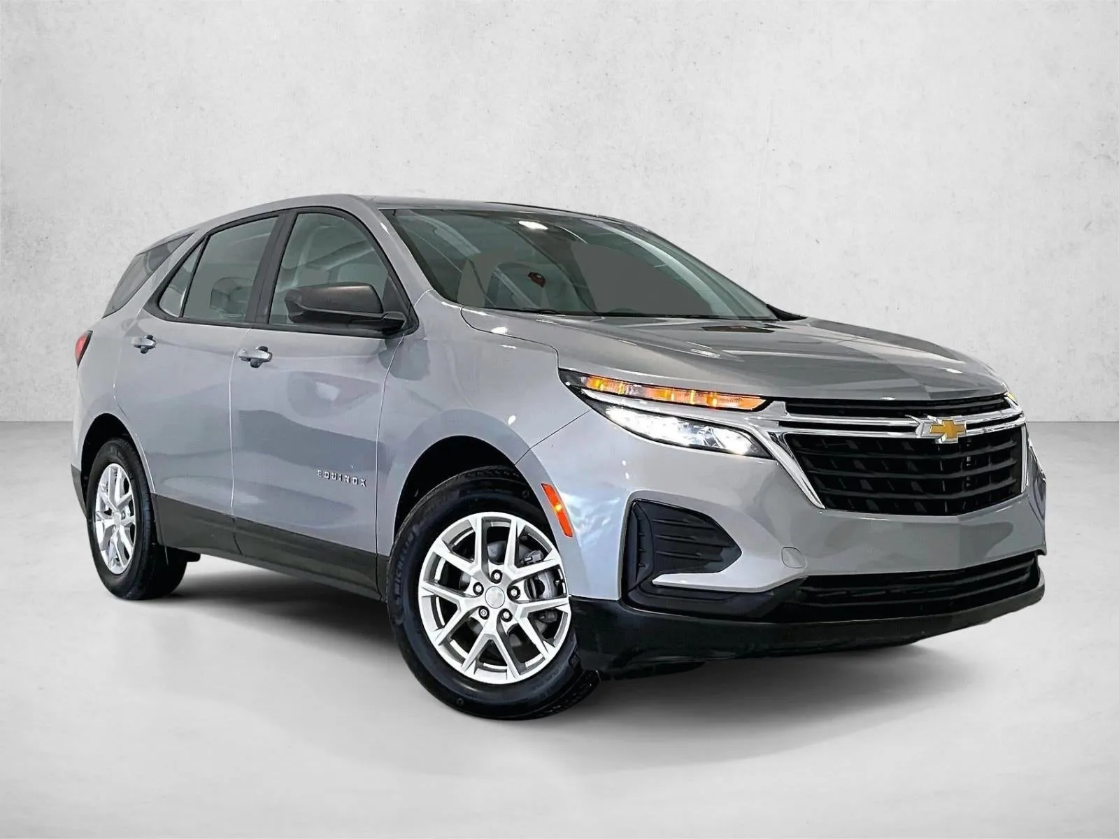 2024 Chevrolet Equinox LS photo 12