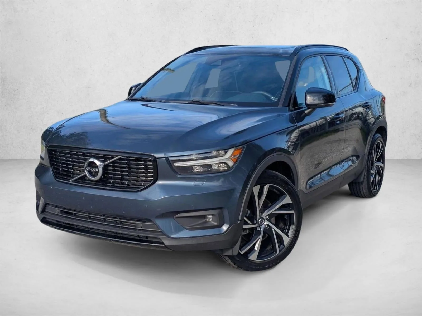 2022 Volvo XC40