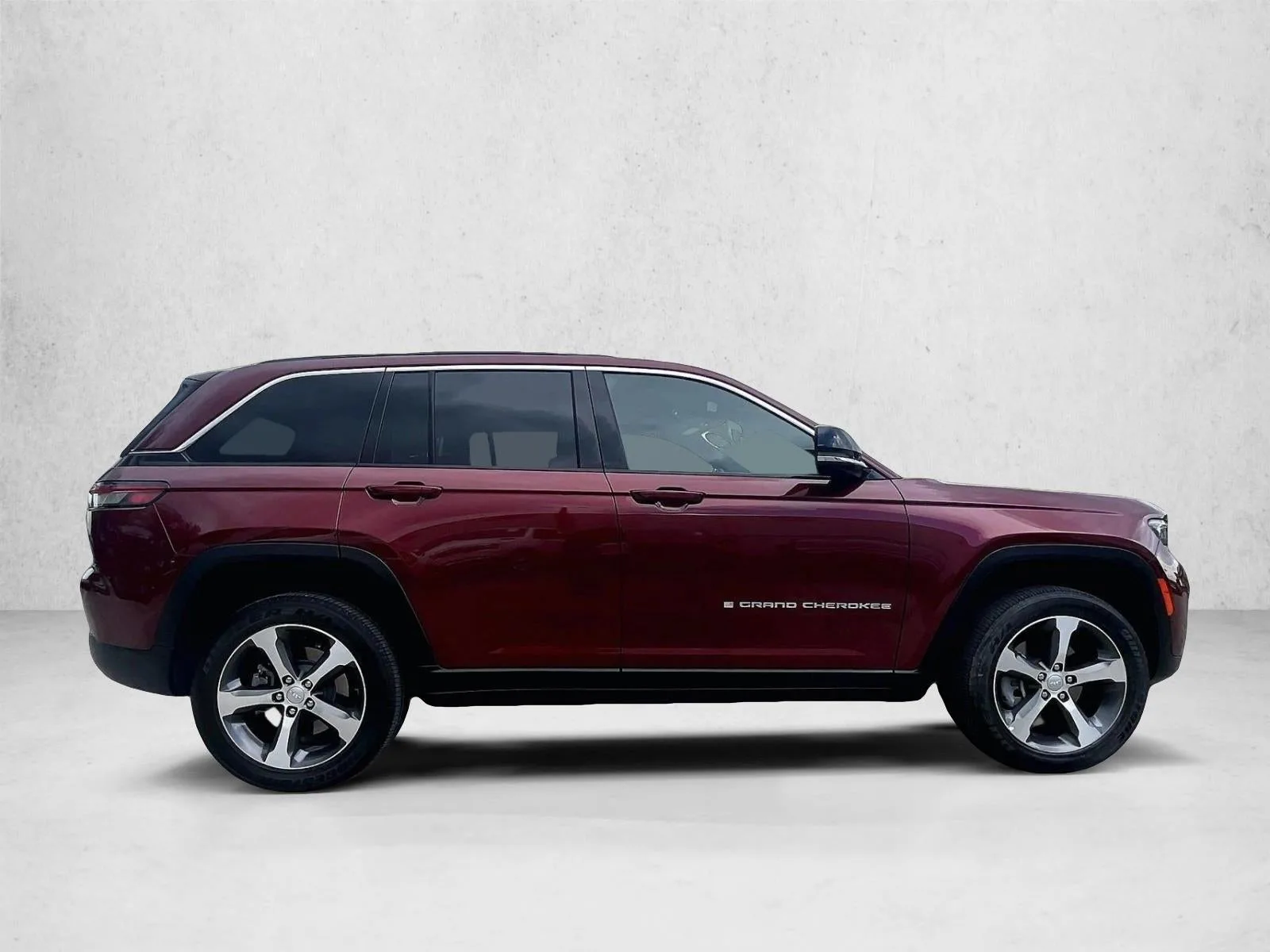 2025 Jeep Grand Cherokee 4xe LIMI photo 5