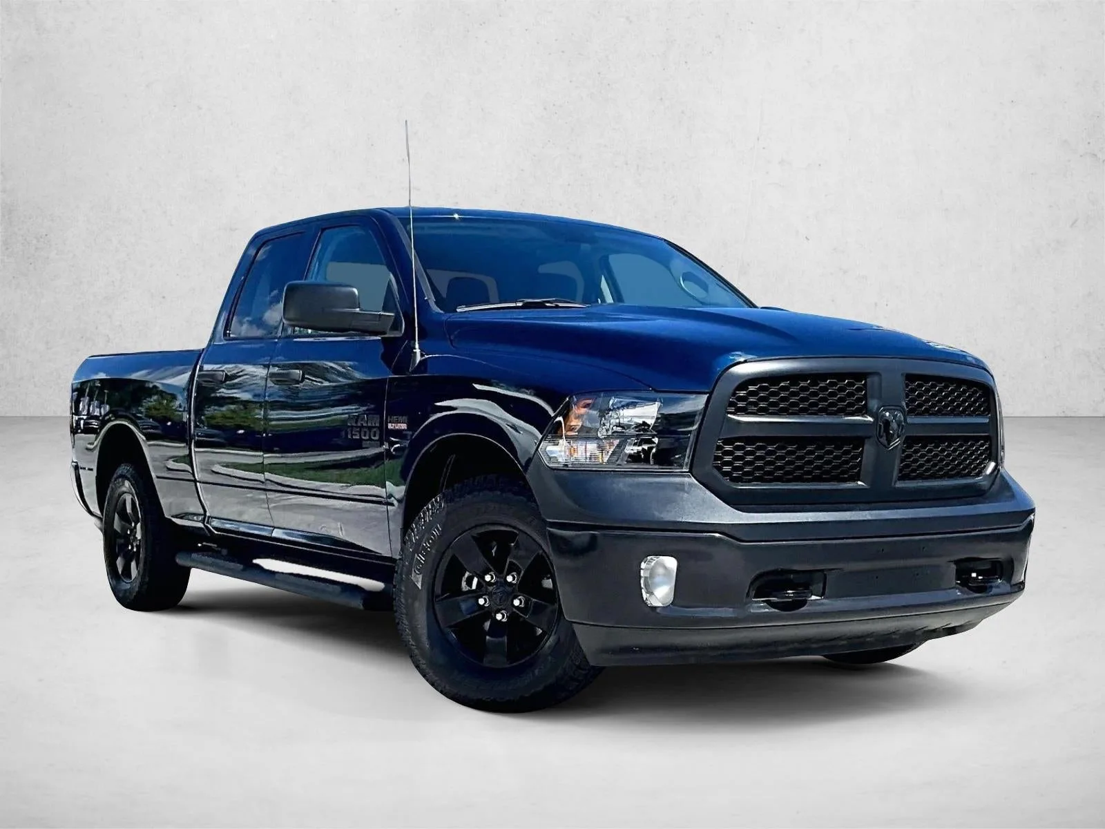 2024 RAM 1500 Classic Tradesman Quad Cab 4x4 6'4" Box photo 12