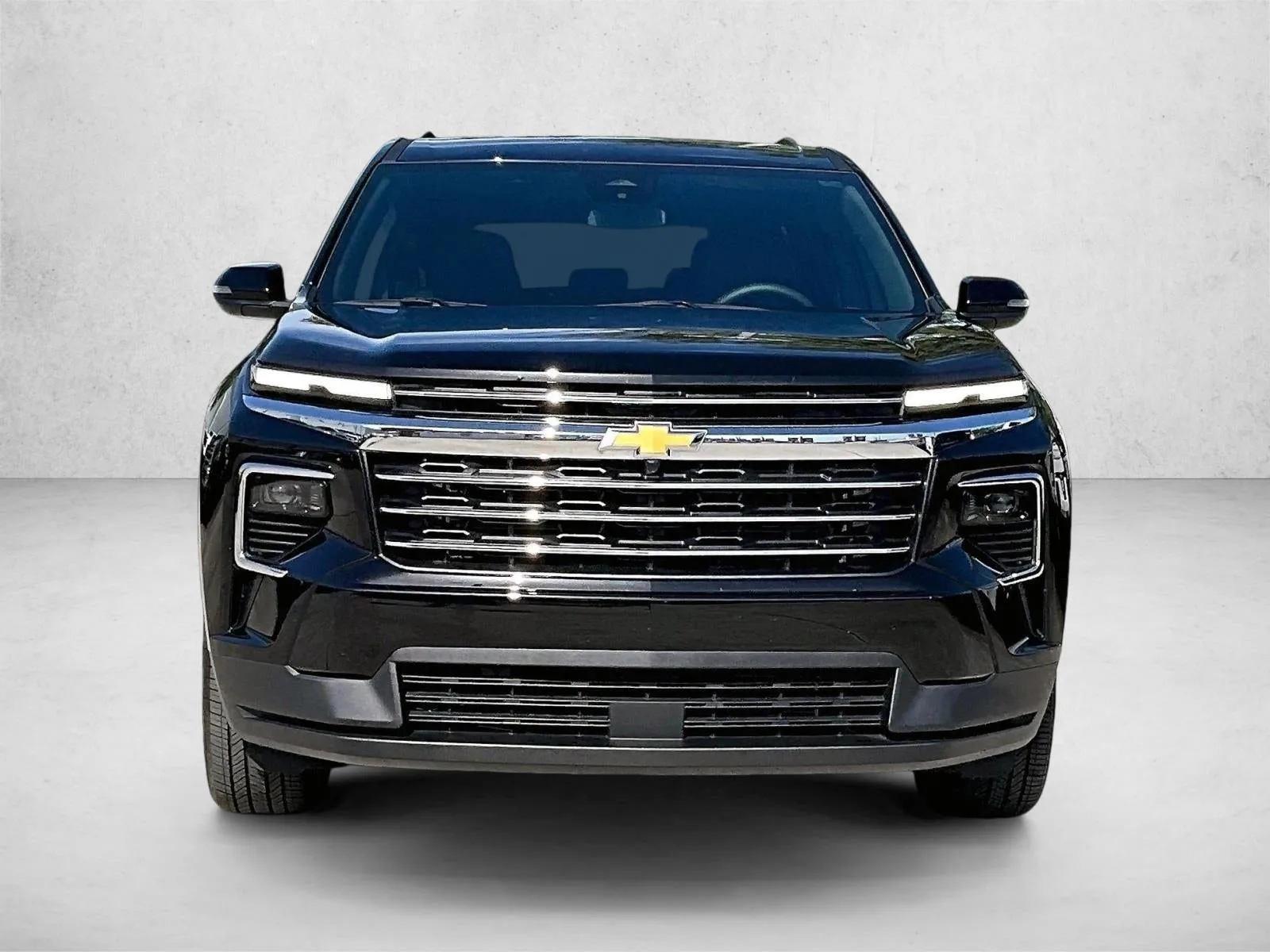 2025 Chevrolet Traverse LT photo 3
