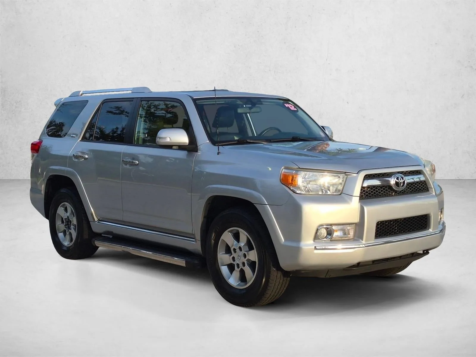2012 Toyota 4Runner RWD 4dr V6 SR5 (Natl) photo 3