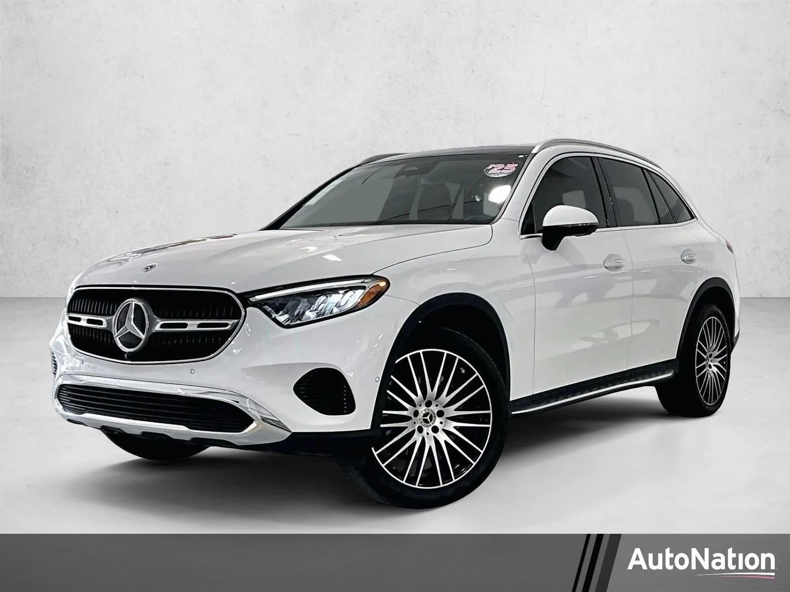 2025 Mercedes-Benz GLC 300