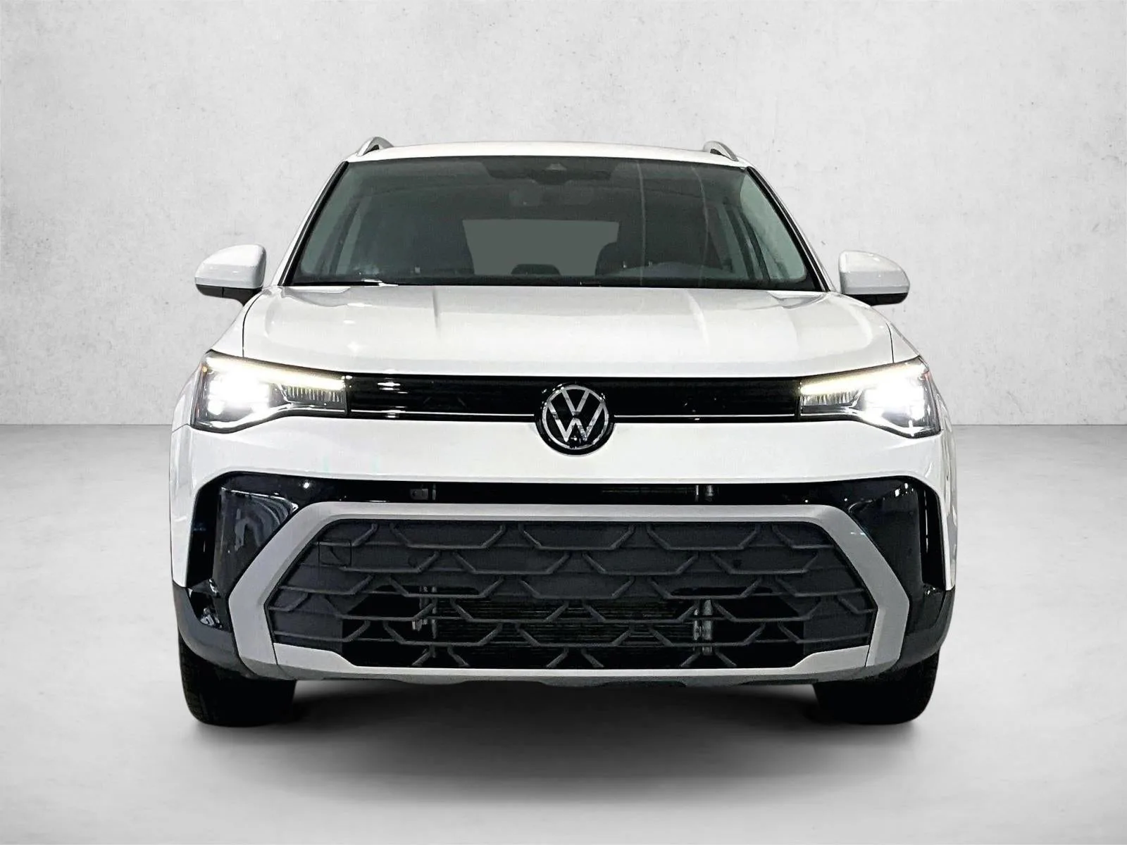 2025 Volkswagen Taos 1.5T SE photo 3