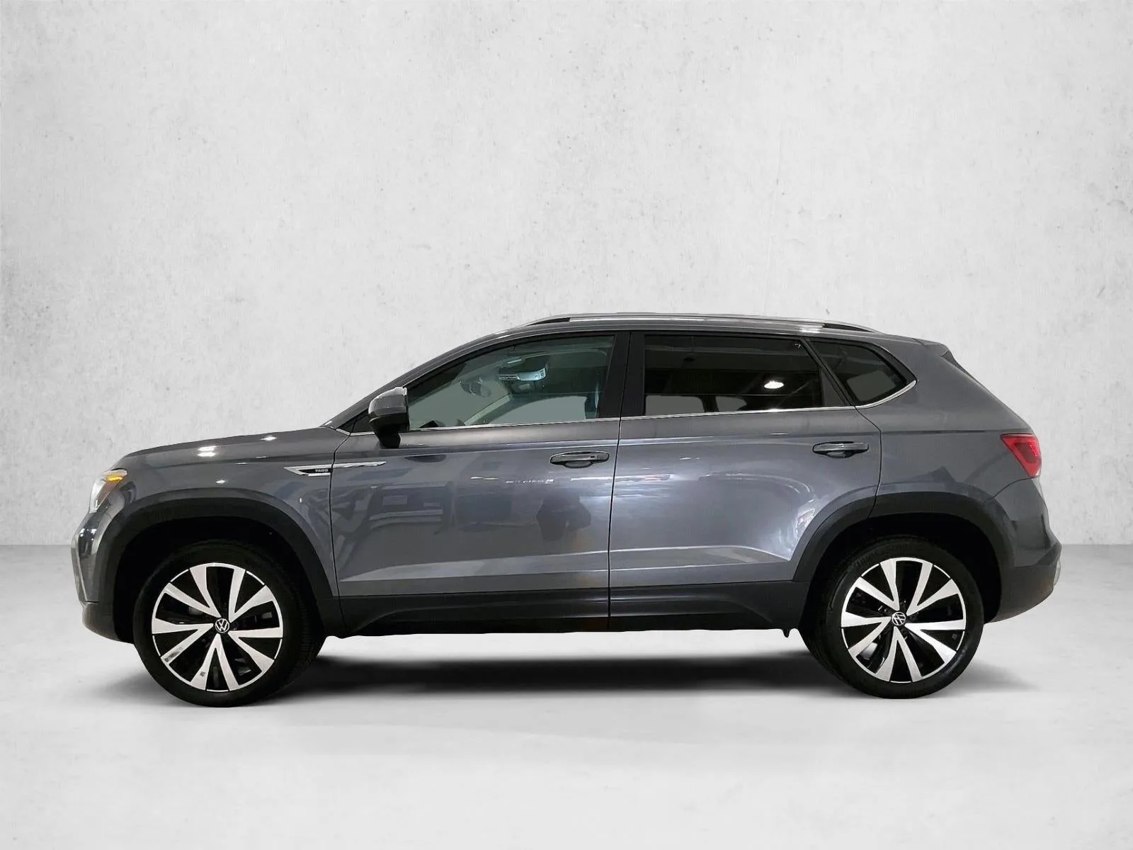 2023 Volkswagen Taos SE photo 6