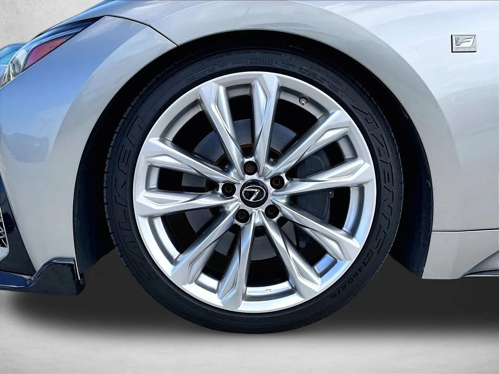 2021 Lexus IS 350 F SPORT photo 10