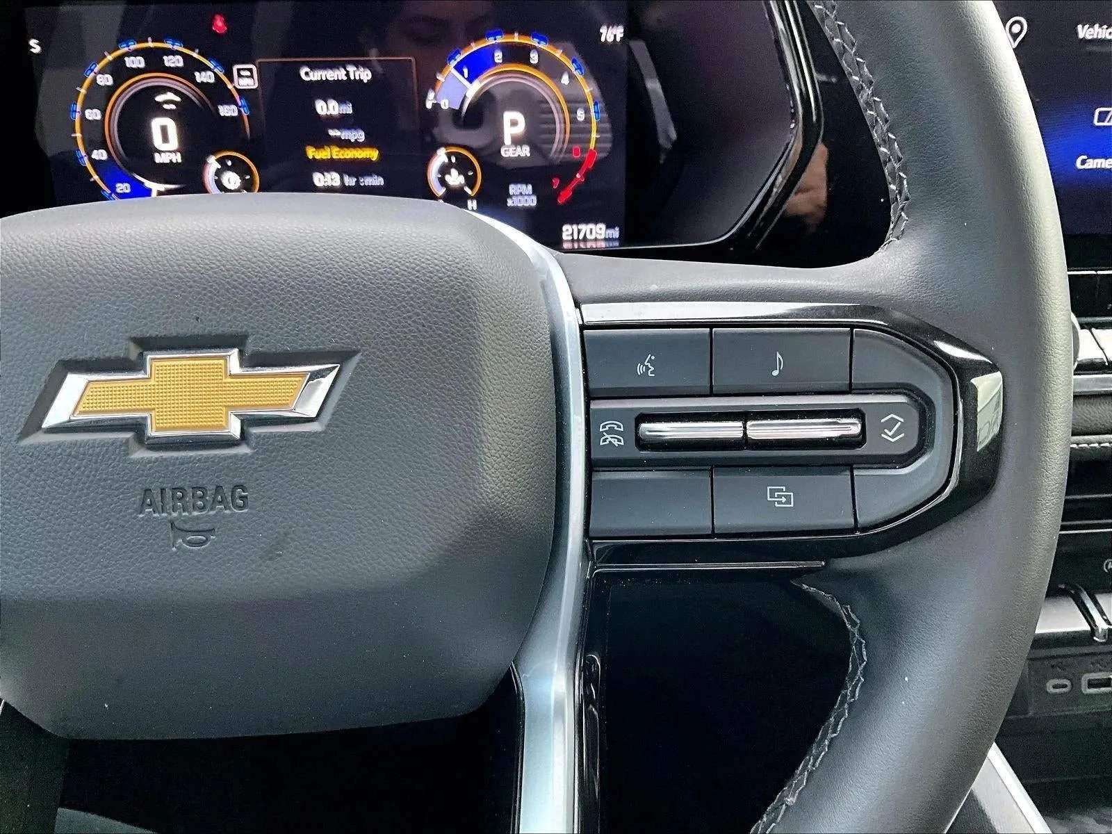 2024 Chevrolet Colorado LT photo 21
