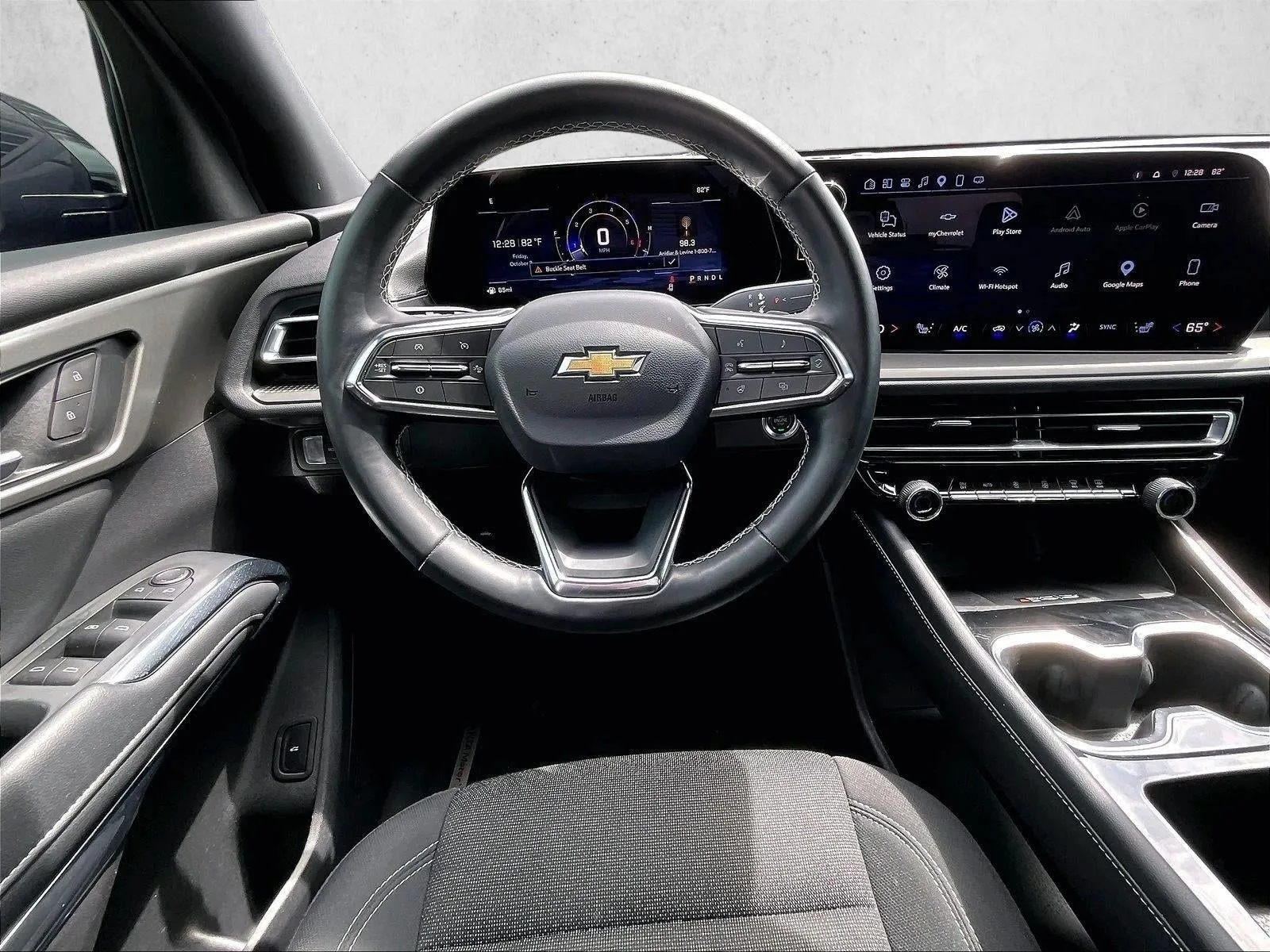 2025 Chevrolet Traverse LT photo 7