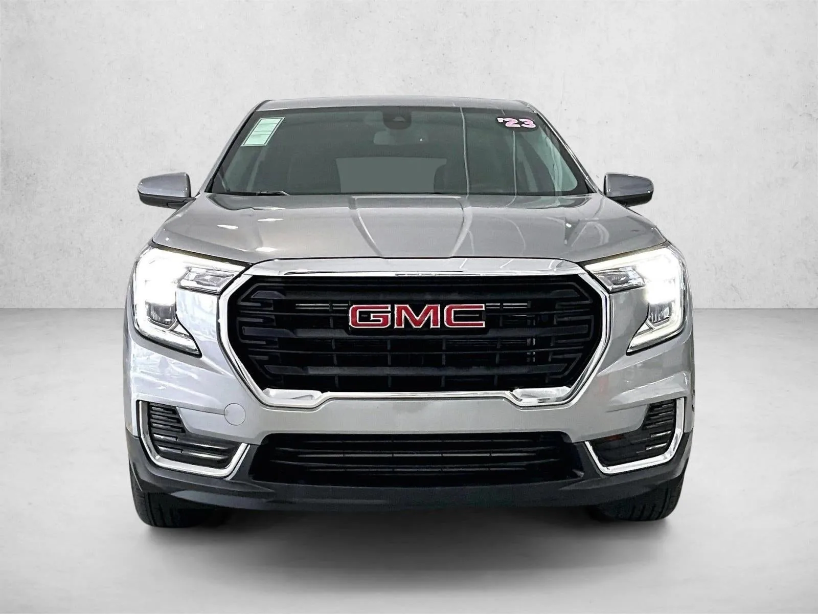 2023 GMC Terrain SLE photo 3