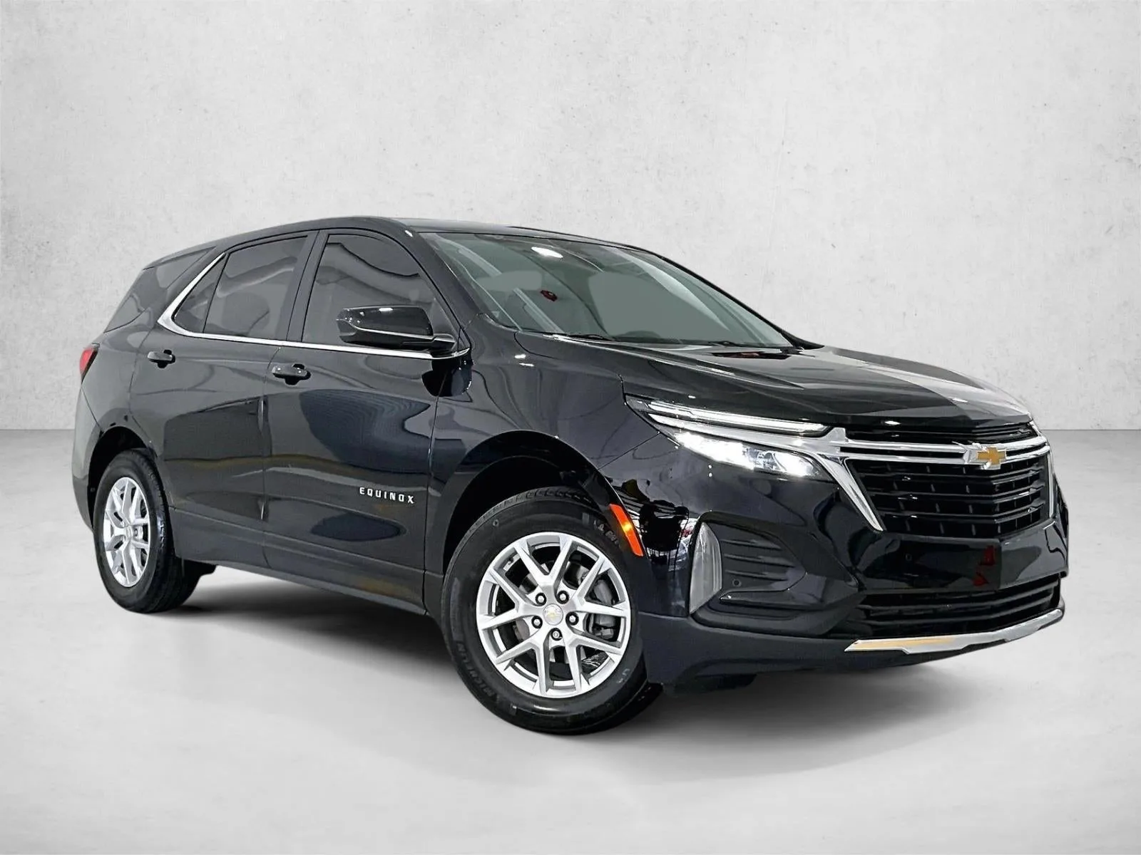 2024 Chevrolet Equinox LT photo 12