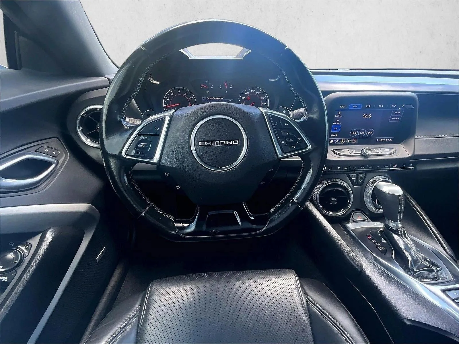2023 Chevrolet Camaro 2LT photo 7