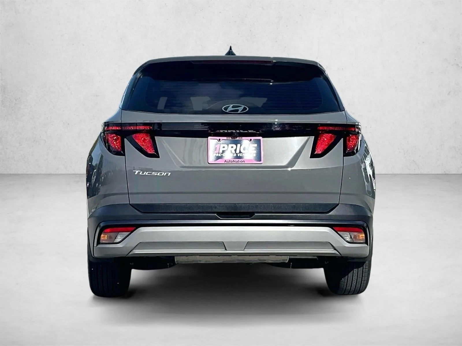 2025 Hyundai Tucson SE photo 4