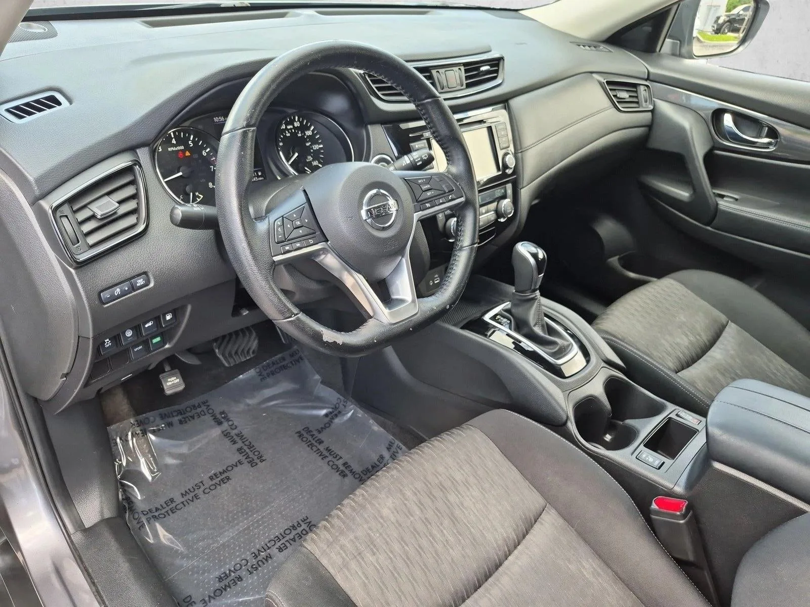2020 Nissan Rogue FWD SV photo 10