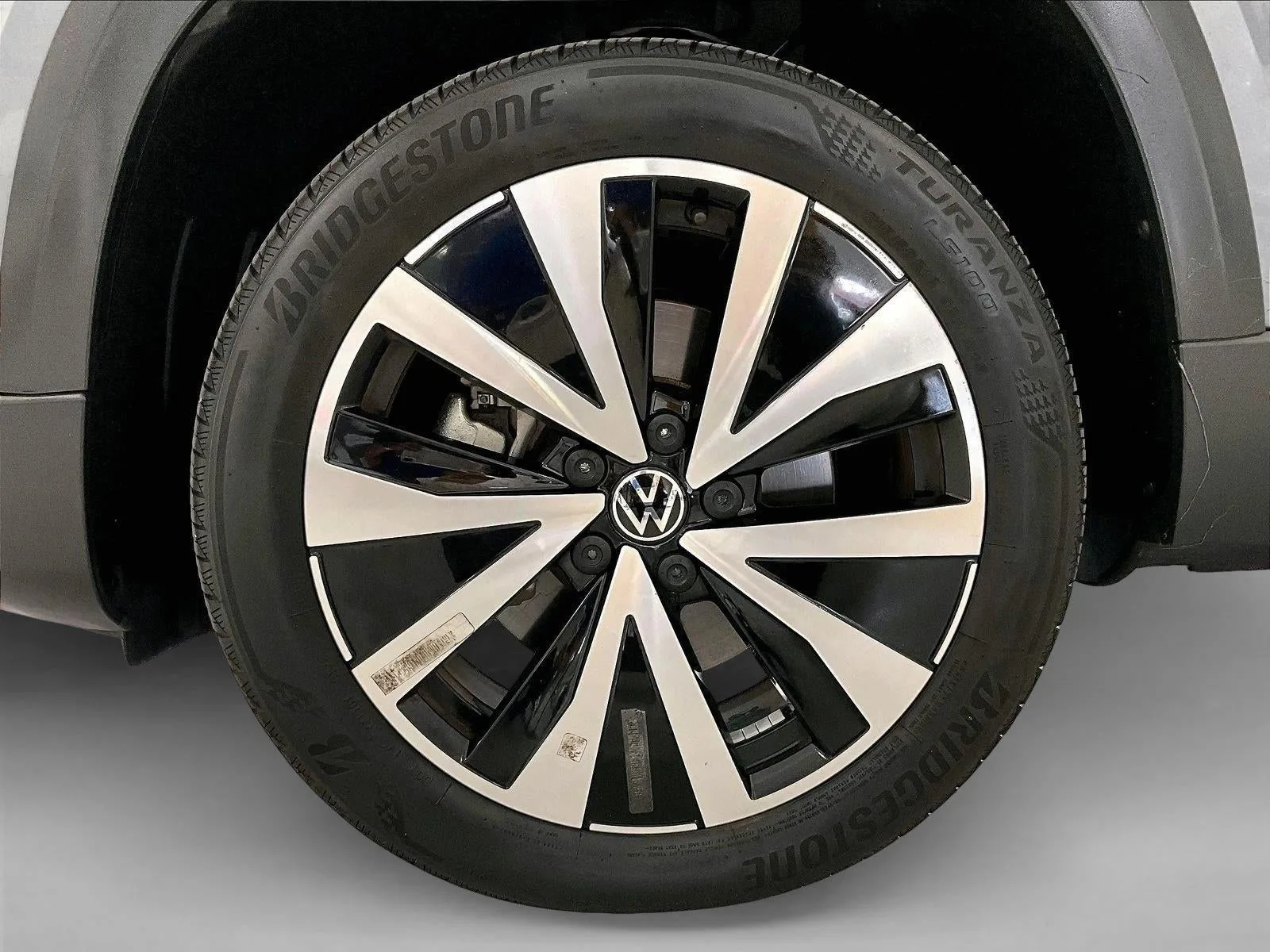 2023 Volkswagen Taos SE photo 10