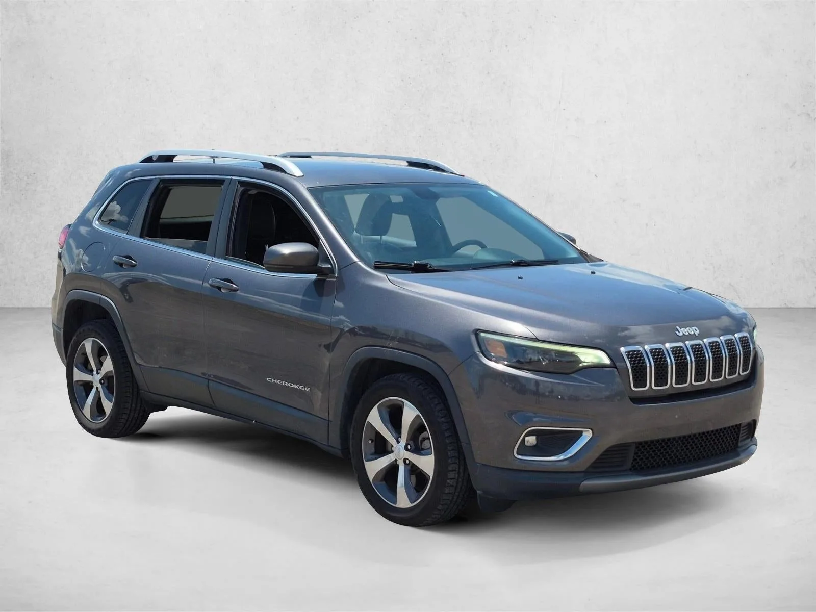 2020 Jeep Cherokee Base photo 3