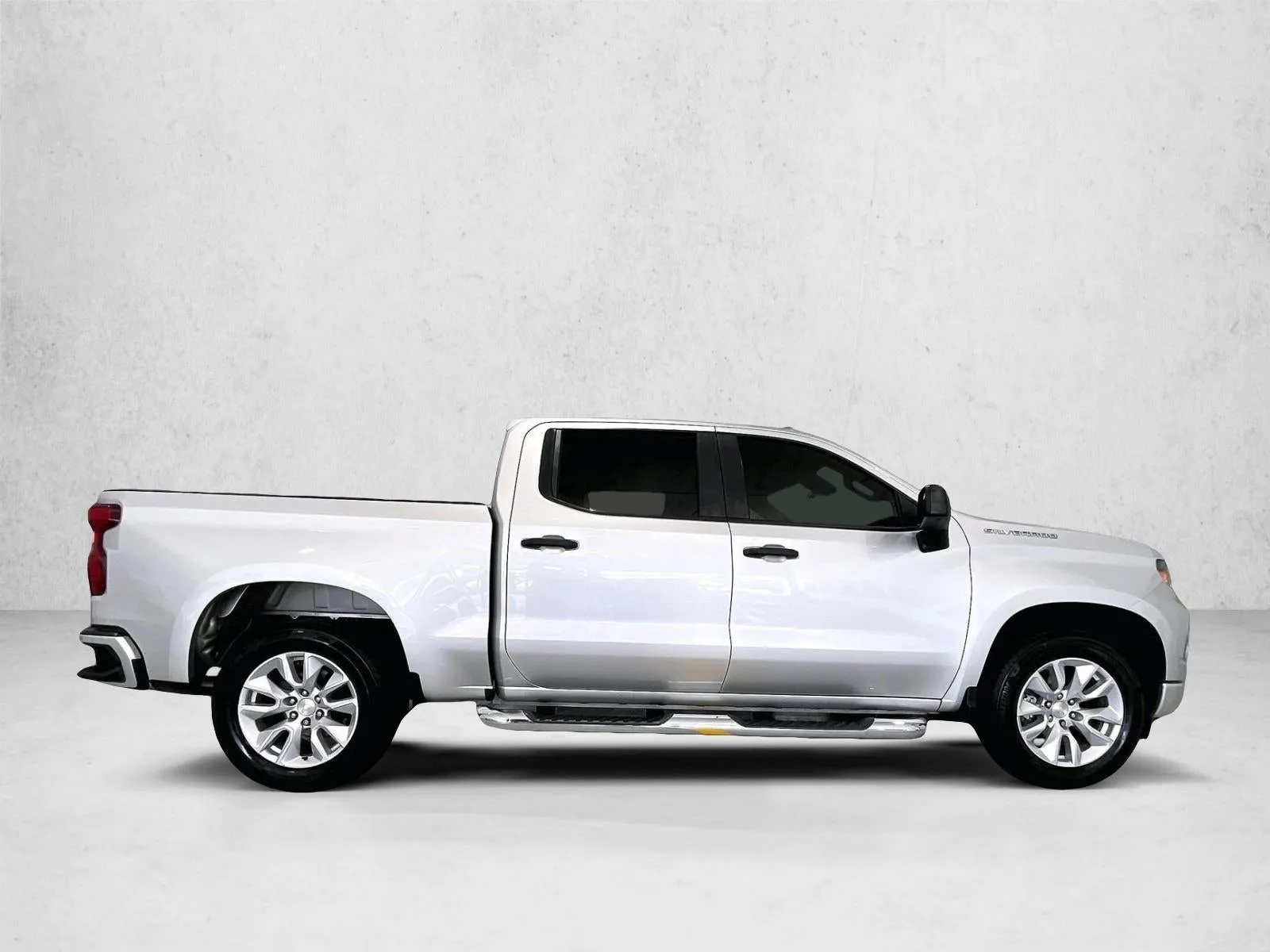 2022 Chevrolet Silverado 1500 Custom photo 5