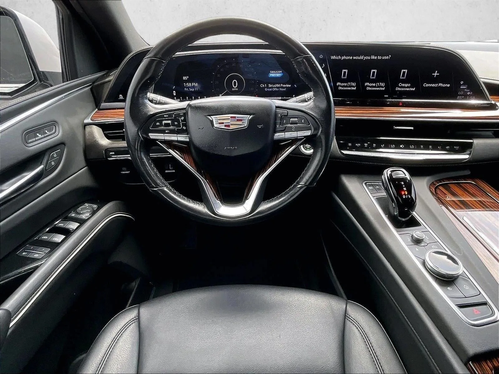 2022 Cadillac Escalade Luxury photo 7