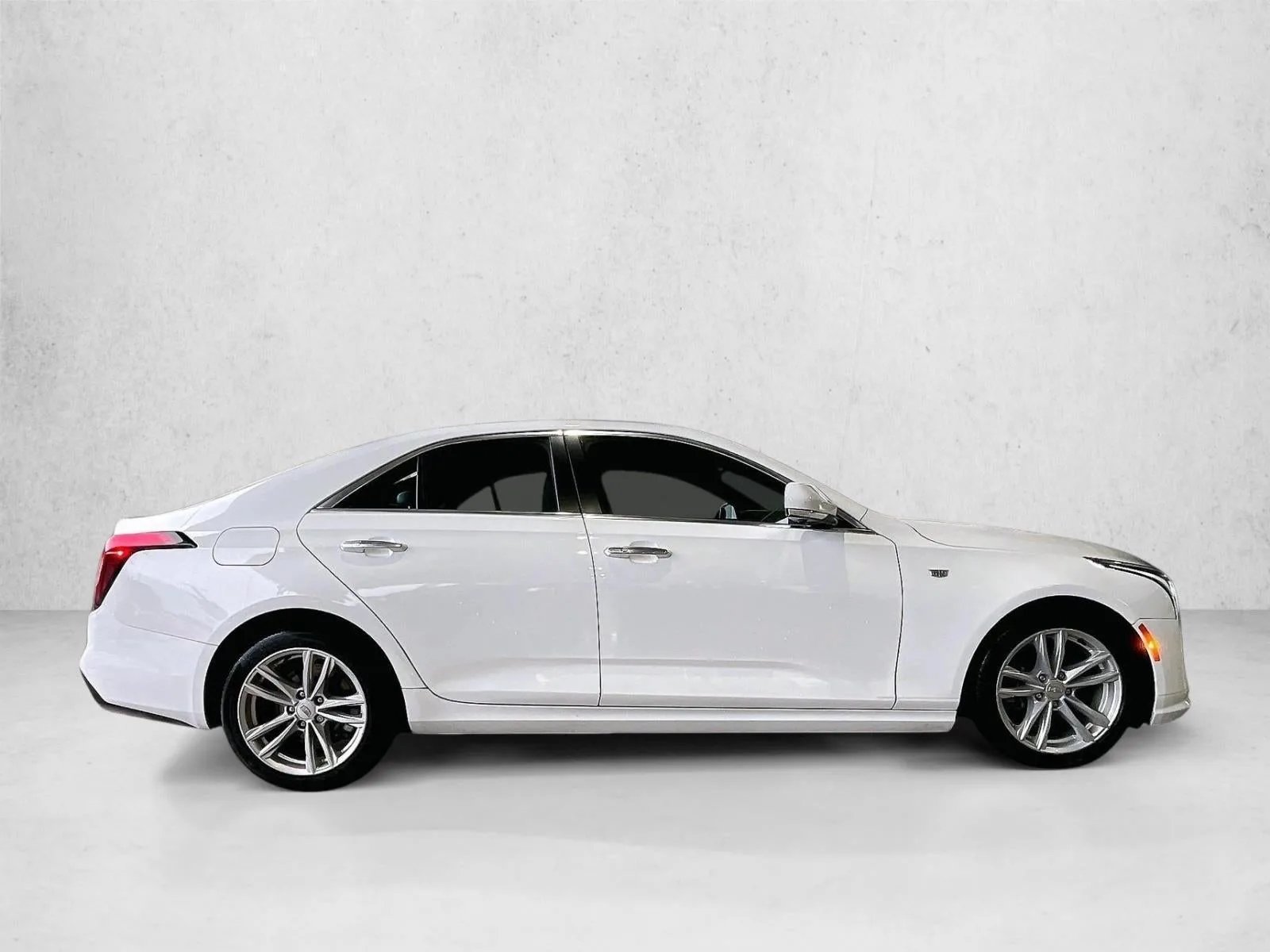 2024 Cadillac CT4 Luxury photo 5