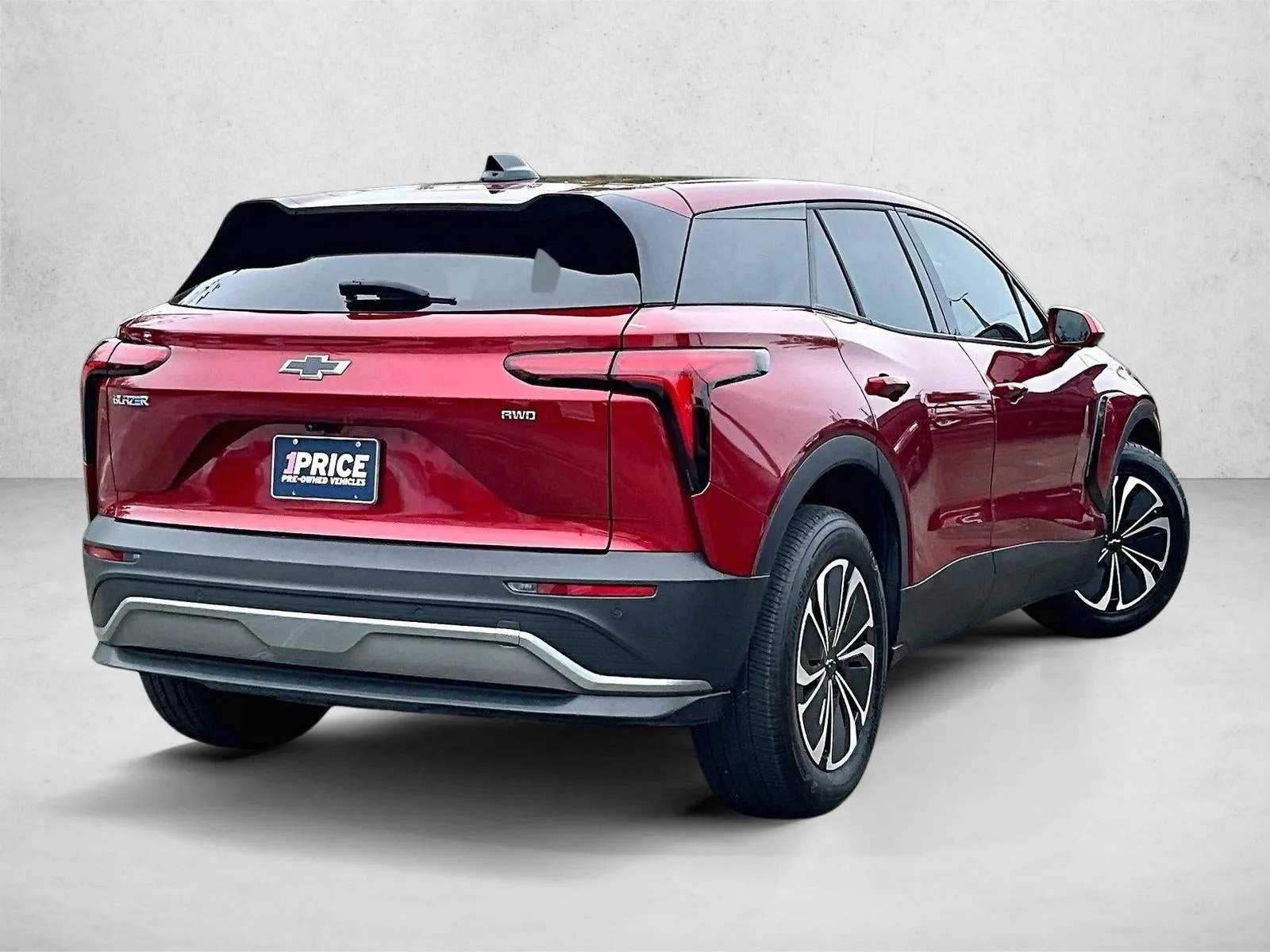 2025 Chevrolet Blazer EV LT photo 2
